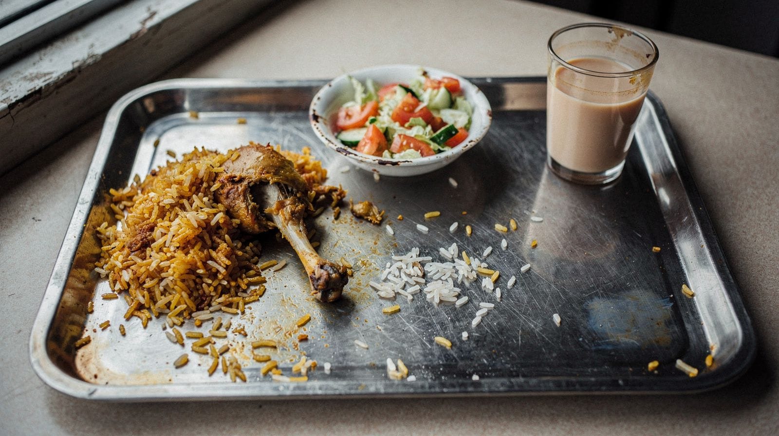 Essen in Katar: Machboos, Karak und ein sehr gemischter Tisch